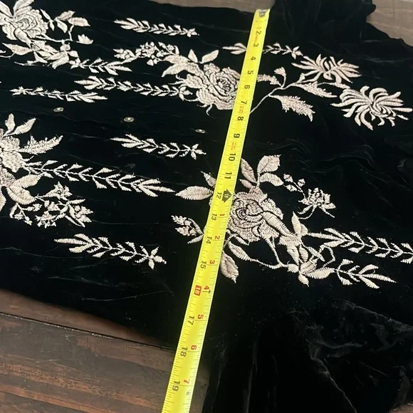 JOHNNY WAS Western Velvet Top - Picture 13 of 16